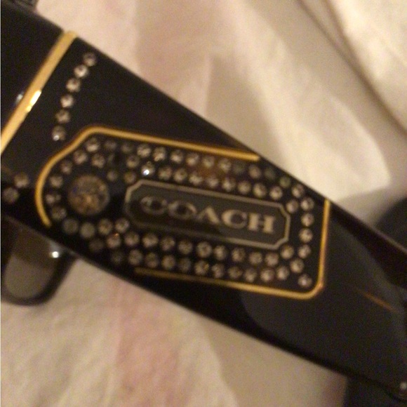 Coach sunglasses with the case - Picture 11 of 14